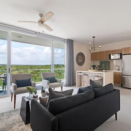 Jungle Joy Prv Jacuzzi Beach Access Rooftop Pools W Sea Views + Beach Club
